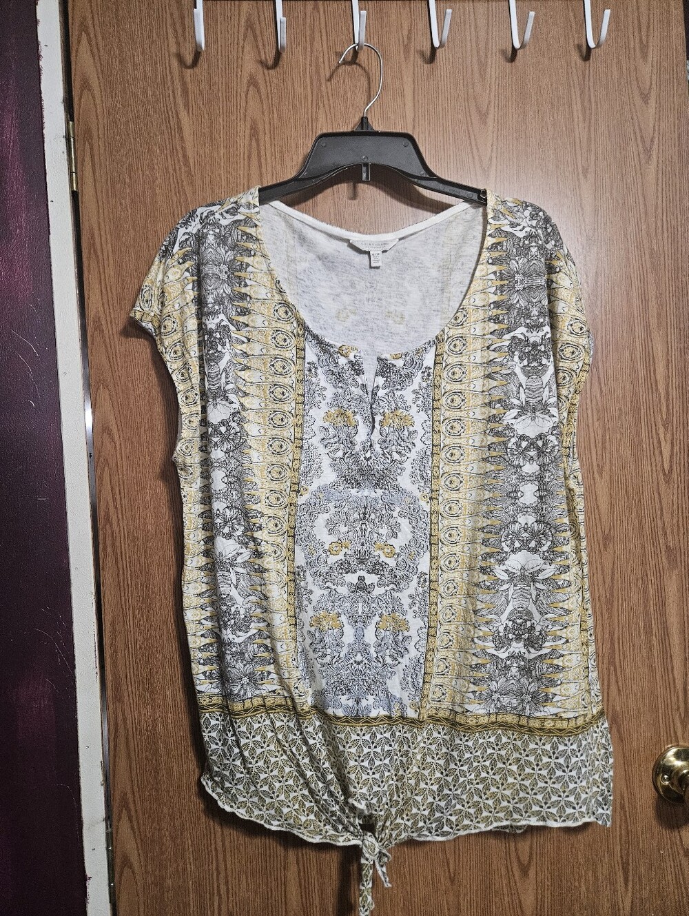 Lucky Brand Boho Florals Deep V Neck Tie Front Shirt Size XL!